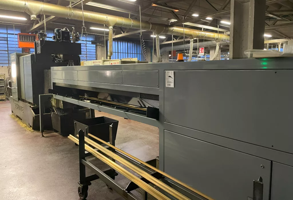 Suchen Sie gebrauchte Mehrspindeldrehmaschinen? Finden Sie Schütte SF 42 AC, die perfekte gebrauchte Axis-Drehmaschine.